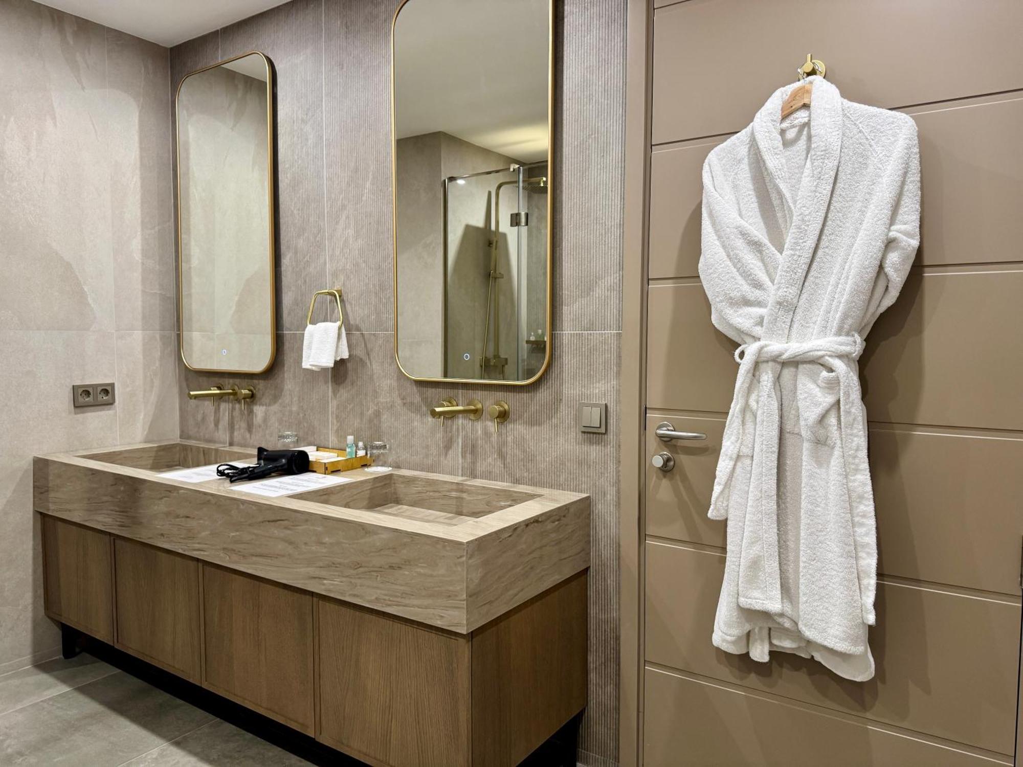 Donatello Boutique Hotel Ałma Ata Zewnętrze zdjęcie