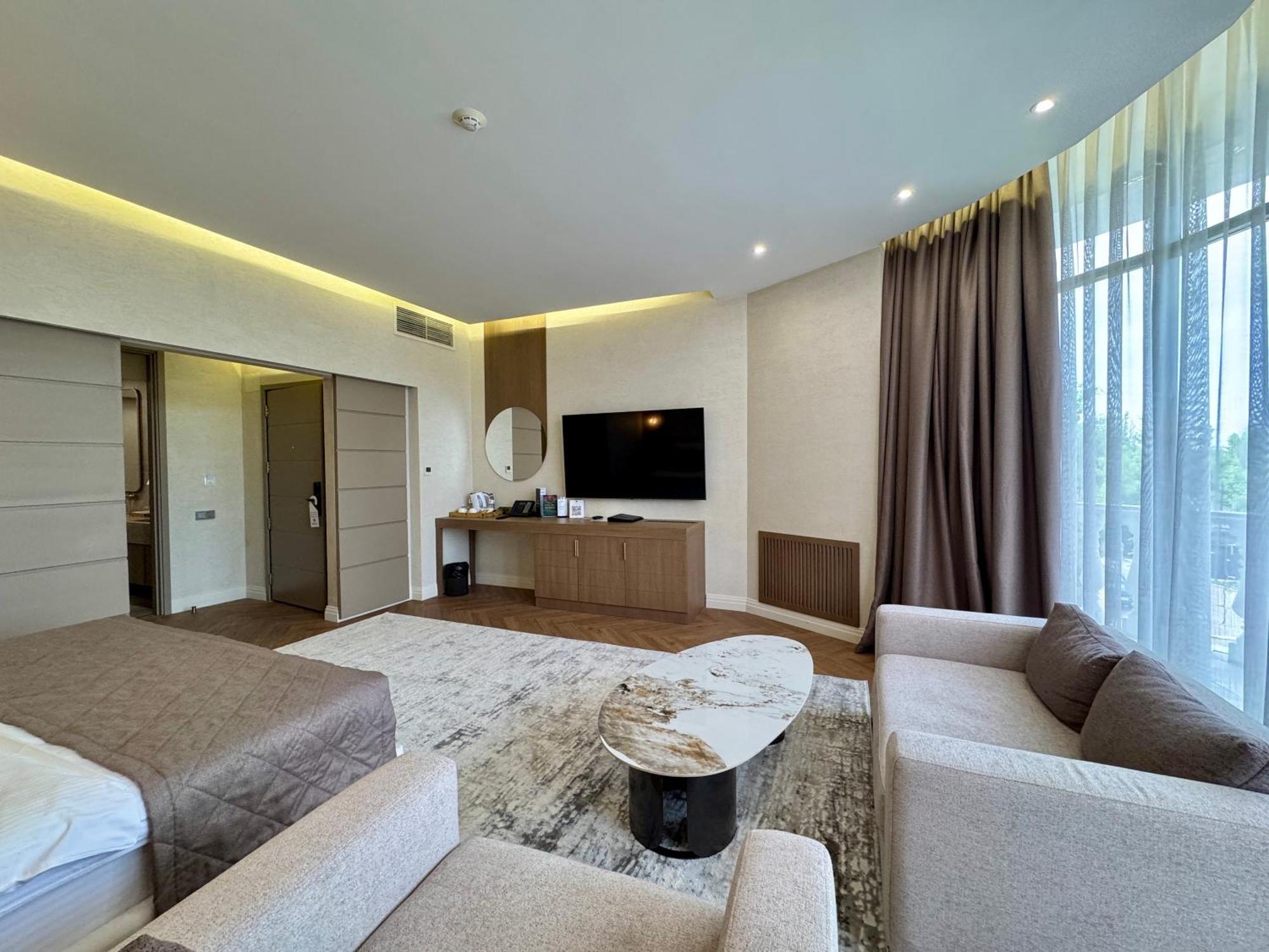 Donatello Boutique Hotel Ałma Ata Zewnętrze zdjęcie